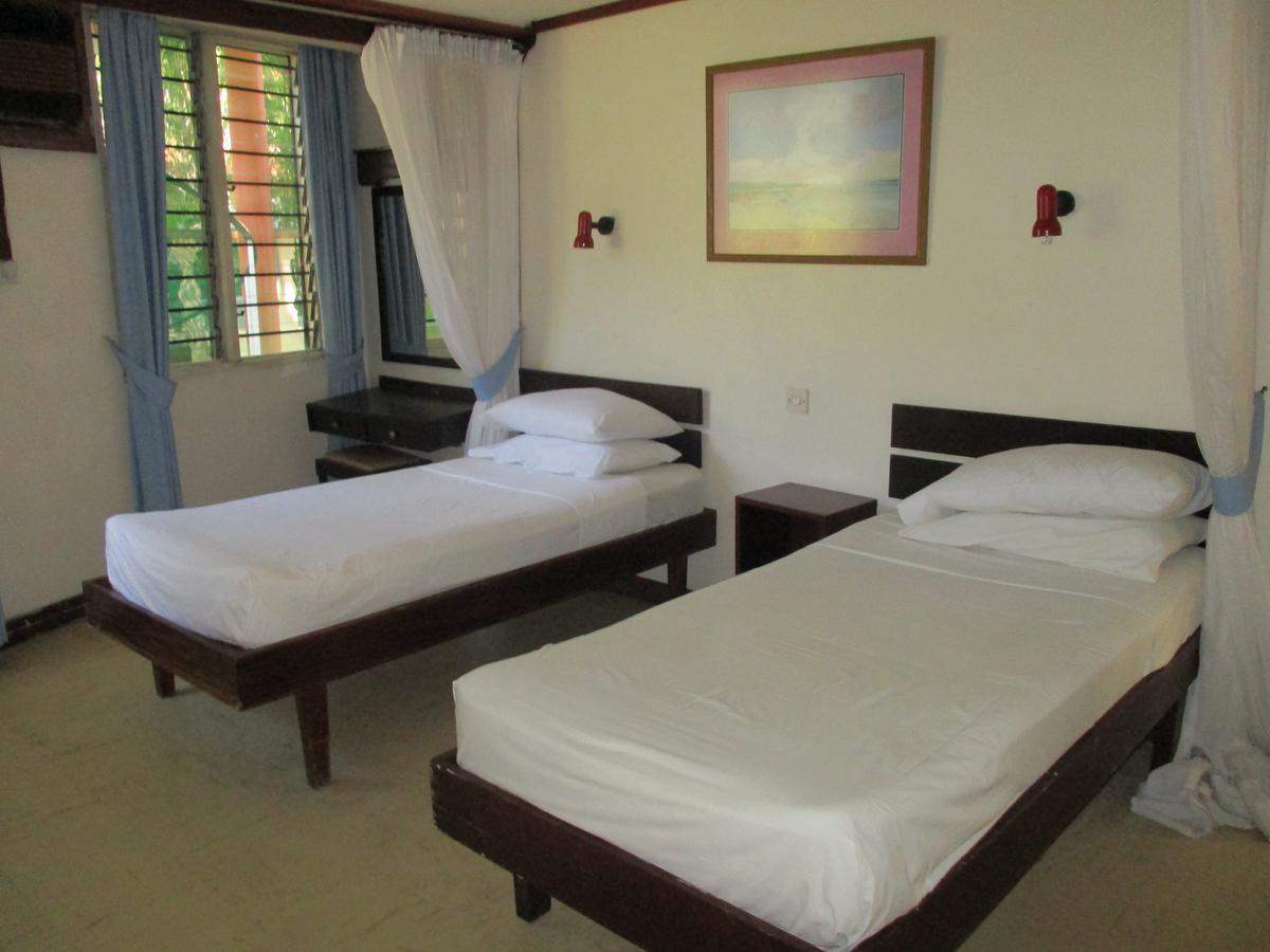 Indiana Beach Apartments Bamburi Extérieur photo
