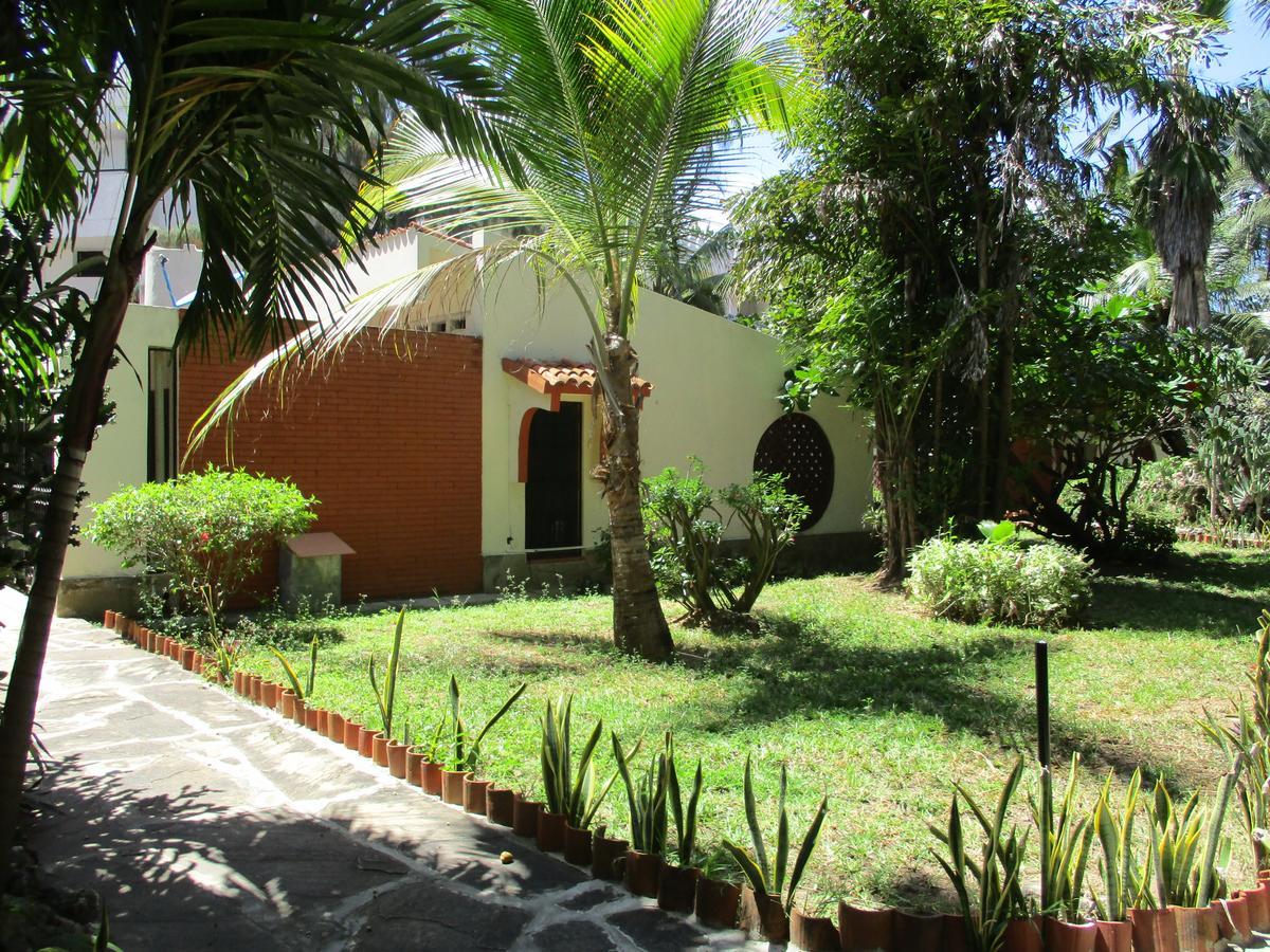 Indiana Beach Apartments Bamburi Extérieur photo